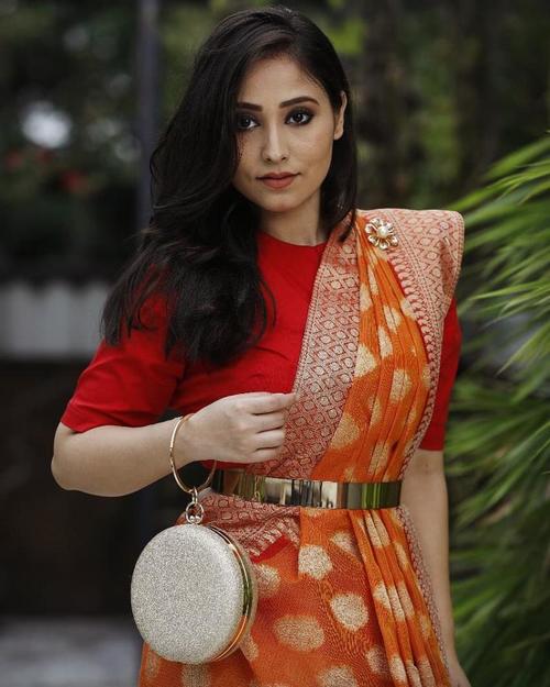 Buy Golden Metallic Belt | Drape Divaa